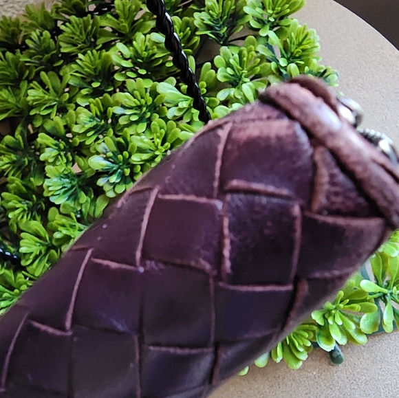 Bottega Veneta Zippy Full Sized Wallet Deep Brown / Wine Colored - Picture 7 of 10